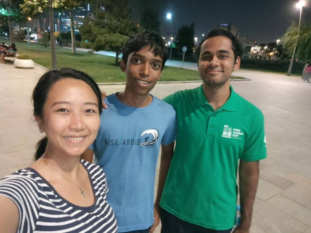irene_sukandar's tweet image. I keep running into this duo during my walk! Despite having to face each other tomorrow in the quarterfinal of the #FIDEWorldCup, they still walk together this evening. What a friendship! 🤝