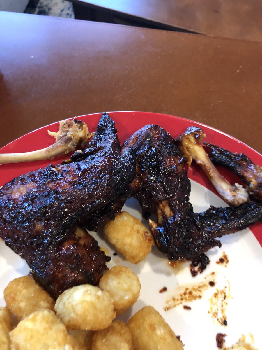 mamakin68's tweet photo. I love my air fryer! Bourbon BBQ wings yummm! https://t.co/WIrMZHAknF