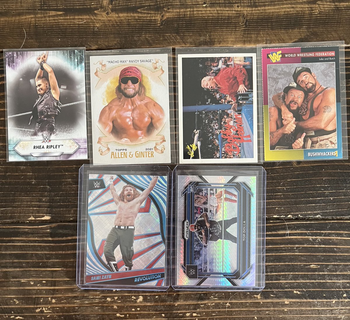 greencircleyall's tweet photo. #mailday from the last few days. First picture showed up yesterday, oddly enough. Everything else today. 

#wrestlingcards #tradingcards #thehobby #marvelcards #tcdb https://t.co/UtzejBB0qz
