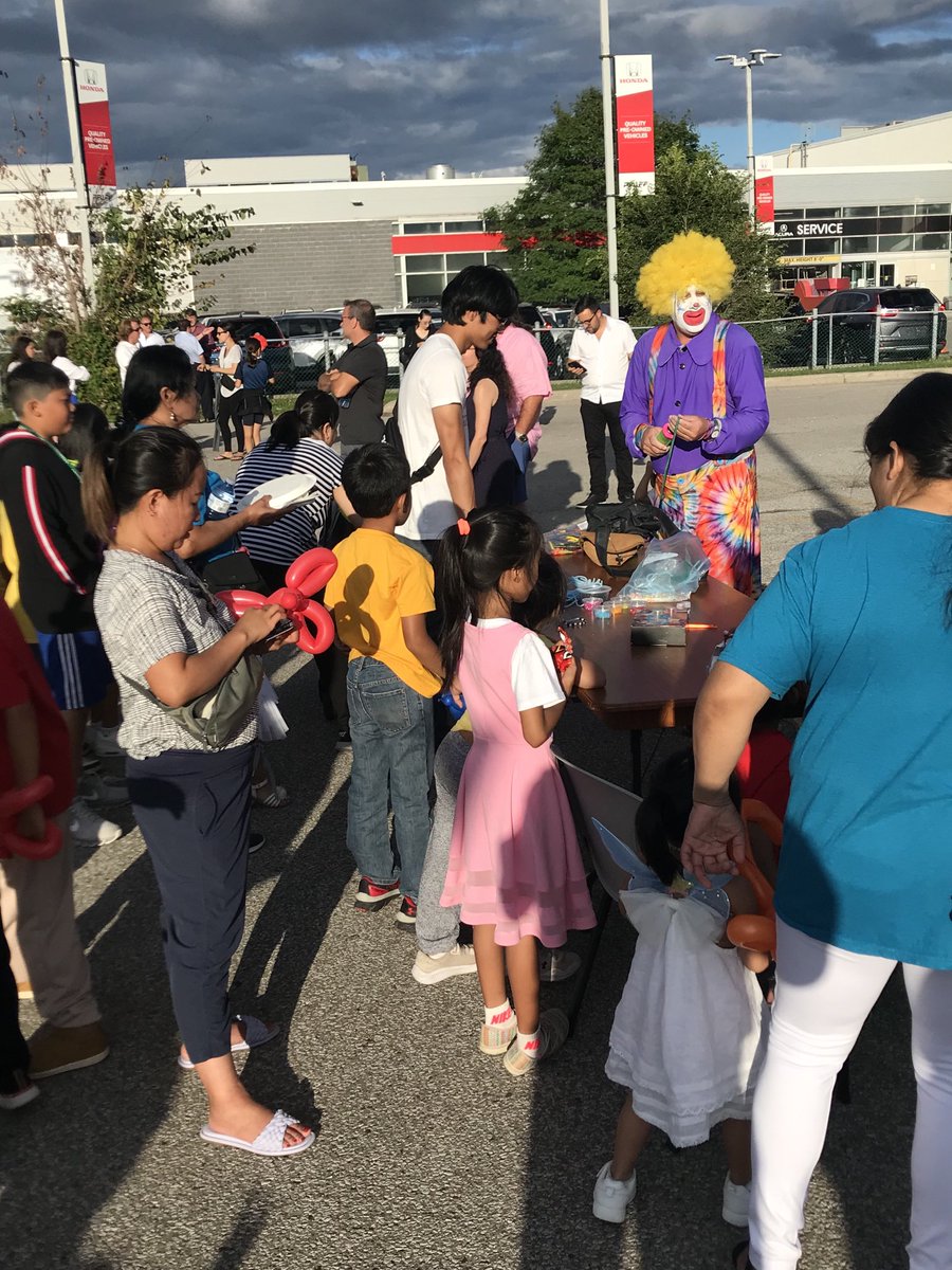 Our parish of St. Paschal Baylon in Thornhill continued a sixty year tradition by celebrating the Feast of the Assumption yesterday.
Many people came from far and wide to pray and enjoy good food and entertainment. A wonderful event ! ⁦<a href="/archtoronto/">Archdiocese of Toronto</a>⁩