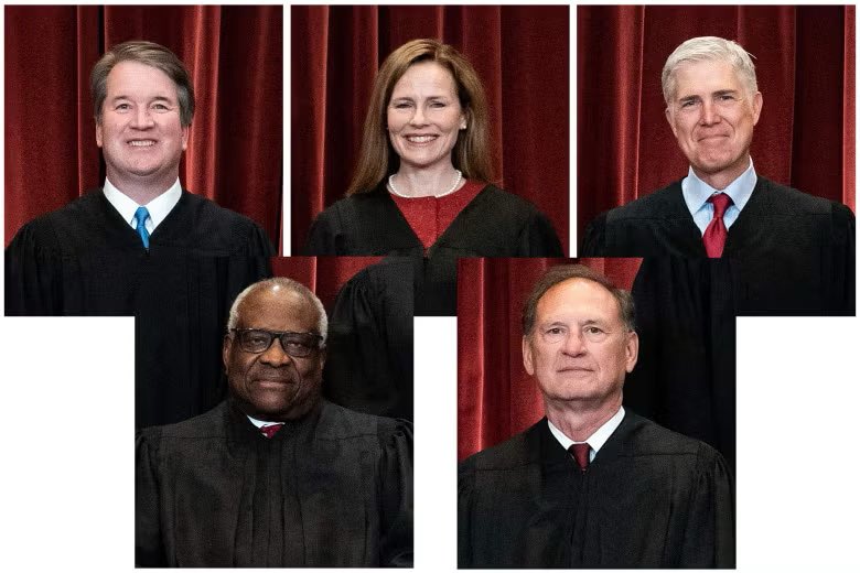 Clarence Thomas accepted $Millions in bribes. He’s not an acceptable SCOTUS justice. Neither is Alito or Kavanaugh. Gorsuch was illegally appointed. Coney Island is in a religious cult. #ProudBlue #DemVoice1