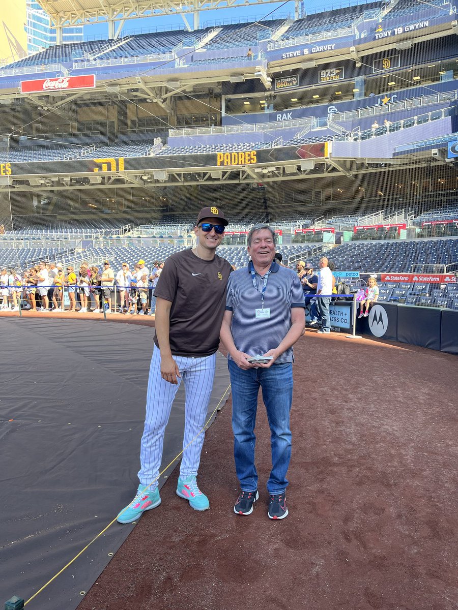 Reunited in a FLASH! #Orioles #Padres