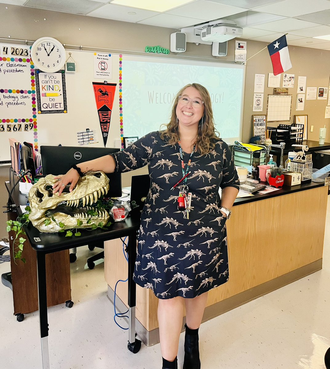 Happy first day of school <a href="/PasadenaISD_TX/">Pasadena ISD</a>!! 🎉