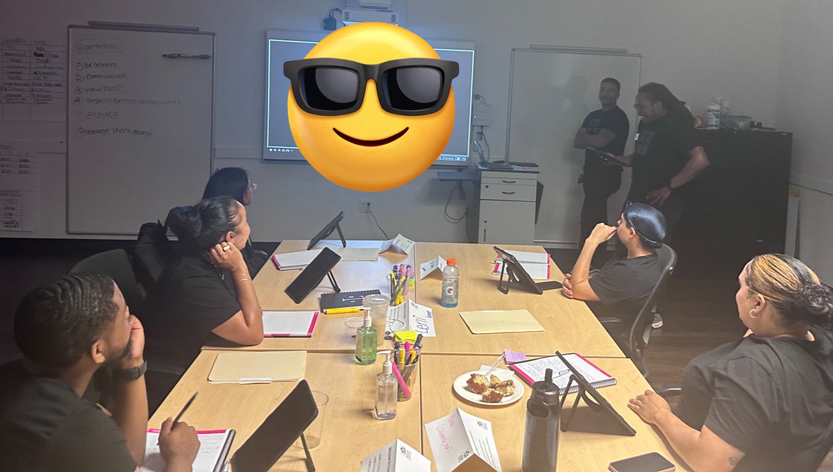 A Monday filled with an eager group of new hires ready to deliver tbe BEST. Not to mention donuts, Jess from <a href="/OtterBox/">OtterBox</a>  and <a href="/JeremySalazar__/">Jeremy Salazar</a> and Albert demoing what we learned today in content. An all around great day. 🔥