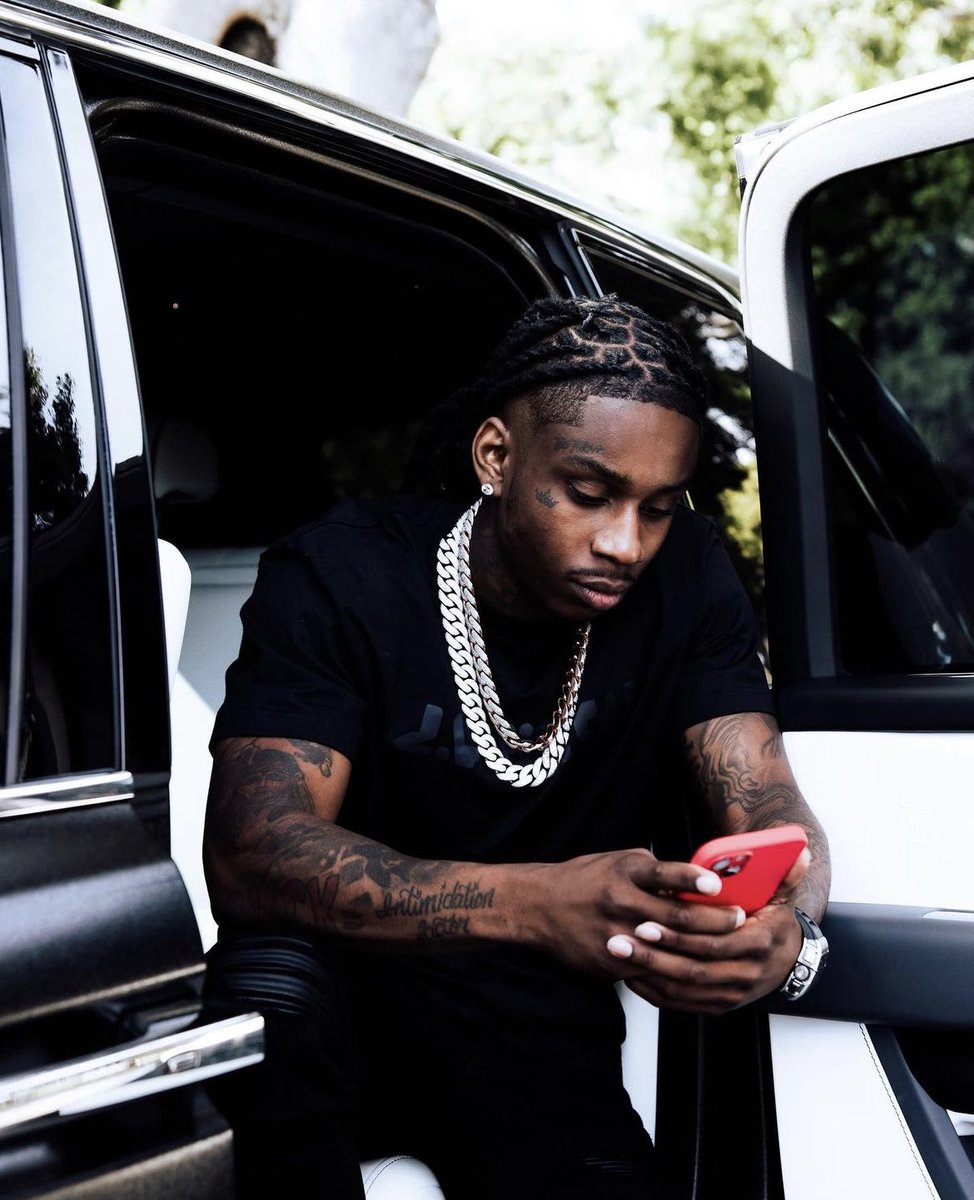 HipHopAllDayy's tweet image. When Polo G gets in his bag he is undoubtedly one of the most talented rappers of his generation 🔥🐐

HOOD POET has the potential to be a really special album. I know he’ll deliver.