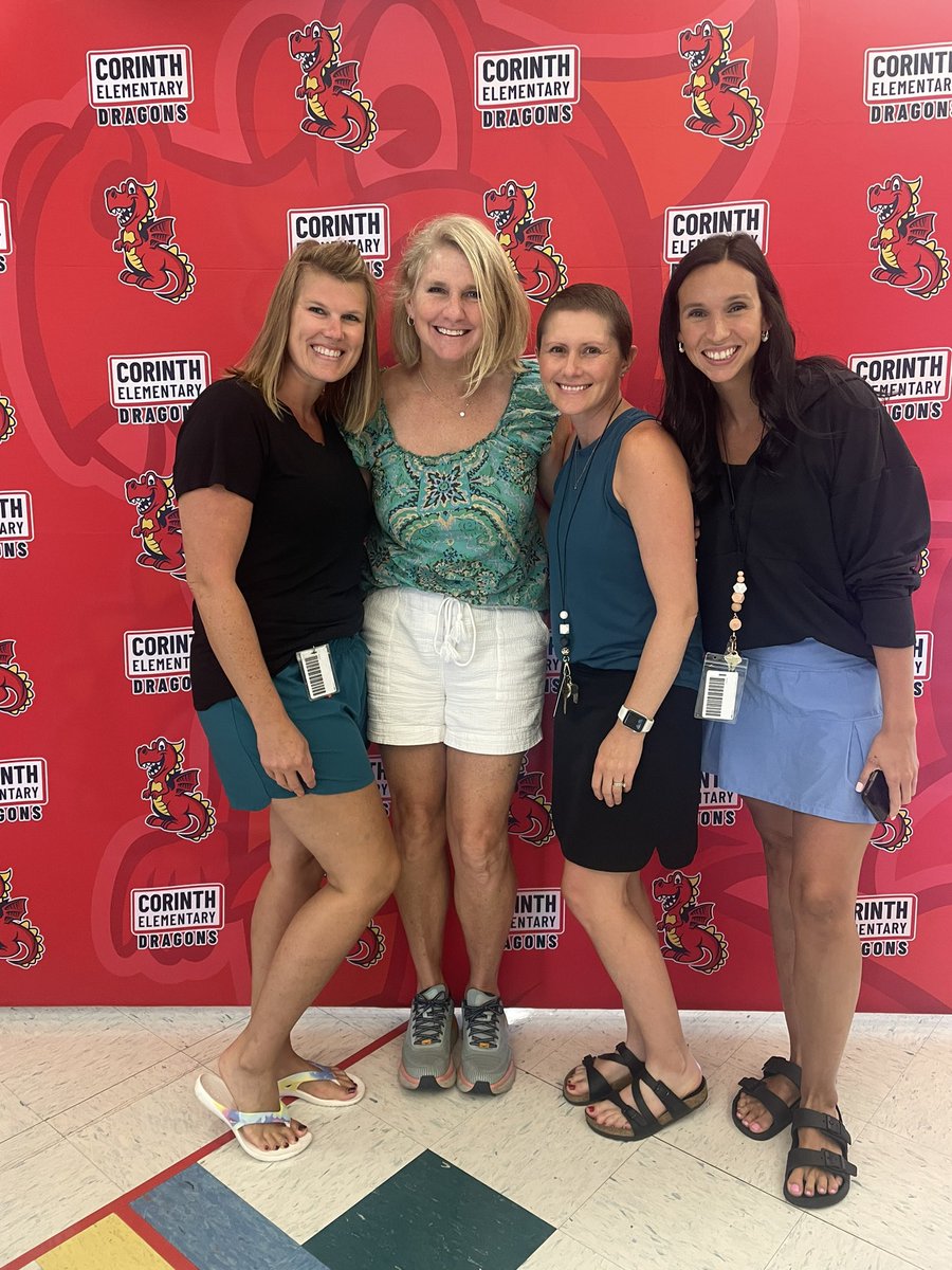 SMSD_Corinth's tweet photo. We will have this amazing display available for family pictures during Meet the Teacher tonight from 5:00-6:00. Kona Ice will be at the north entrance from 5:45-6:45. We are excited to see everyone! @theSMSD https://t.co/jRZQS9ZJgw