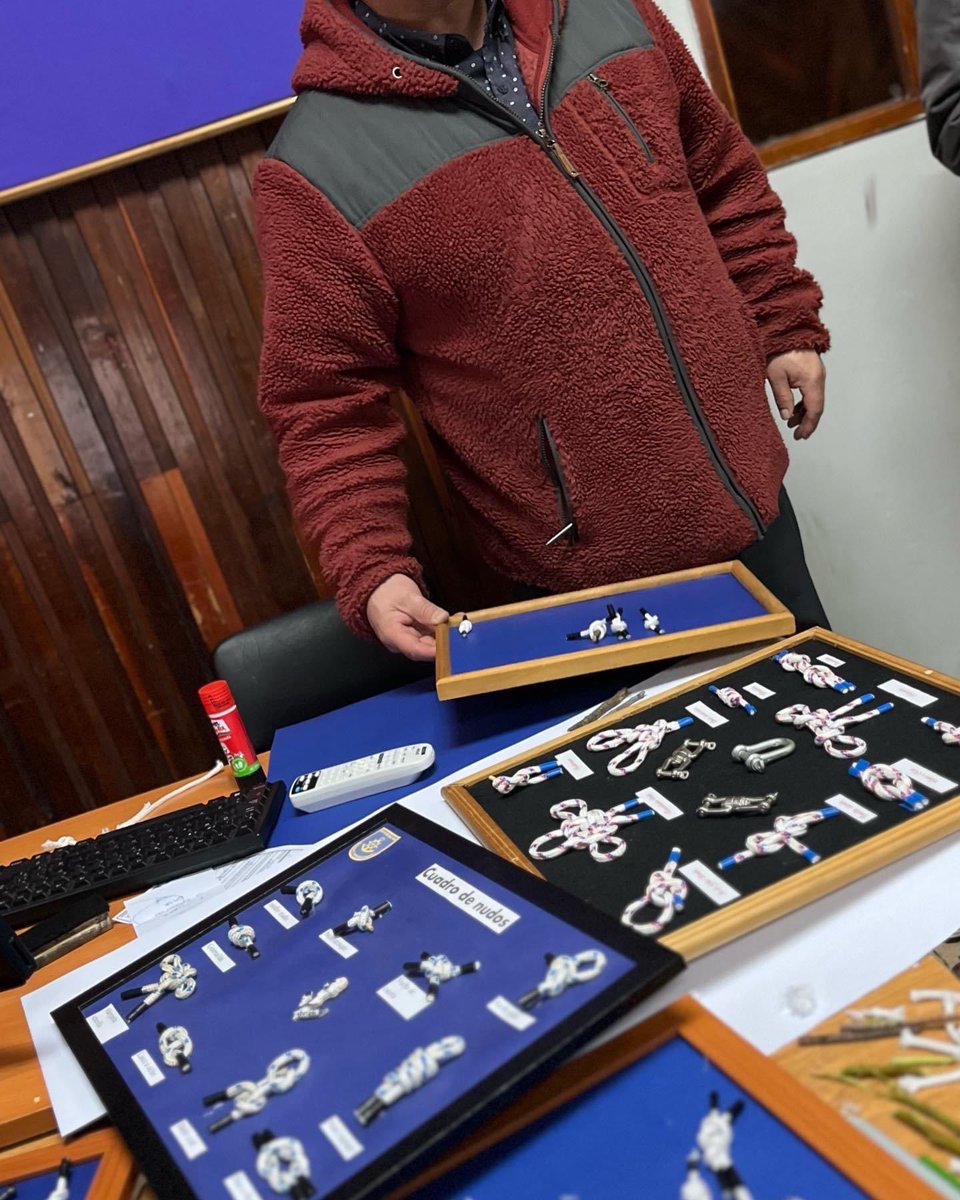 👀 Explorando el Arte de los nudos marineros ⚓️🛳️

Nuestros estudiantes de 8° básico de #IDEMAR están llevando a cabo un proyecto especial en sus clases de Náutica 
#Chonchi #Castro #LosMuermos #PuertoMontt #Hornopirén #Calbuco #Quellón  #Ancud #Puqueldón #Achao #Queilen #Chaitén