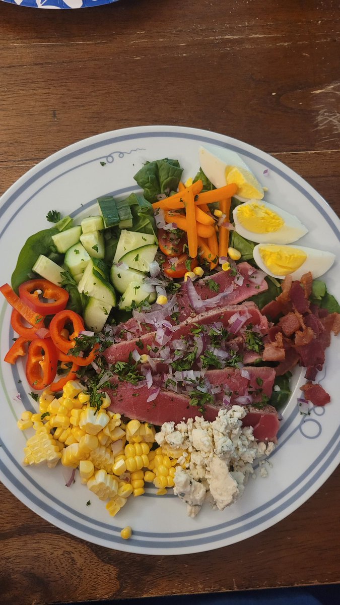 It's been awhile since I've posted...just so wrapped up in all the #SummerVacation activities and trips!

#Dinner: #tuna #CobbSalad served w/#homemade tarragon vinaigrette. It was 👨‍🍳 💋!

Perfect 4 the million degree heat index!
#FeministFarmwife #MomLife #SummerMeals #ColdDinner