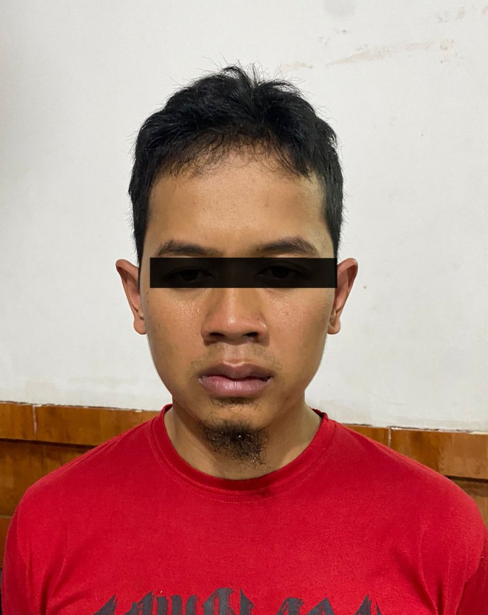 Saya hanya ingin mengetuk kesadaran @KemenBUMN . Sejak dulu saya dan beberapa teman berteriak ketika ada pendakwah beraliran Wahabi atau pengusung Khilafah yang anti Pancasila berceramah di PLN, Telkom, Pertamina atau di Badan Usaha penting milik negara lainnya.

Banyak karyawan