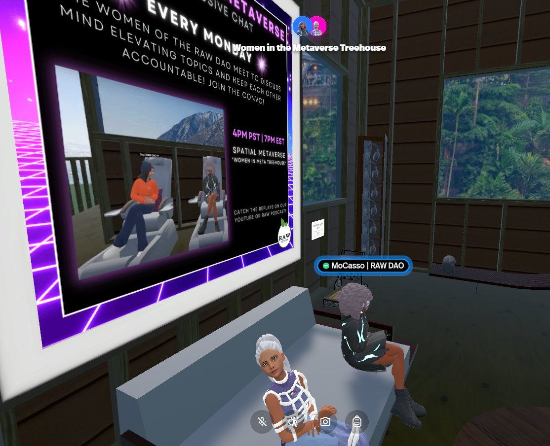 YolantisETH's tweet photo. I just participated in an impromptu discussion on women in the metaverse with @MoCasso_of_nfts in her @the_RAW_DAO Spatial treehouse. Outfit @TommyHilfiger and @thefabricant https://t.co/D8rwRC79Yi