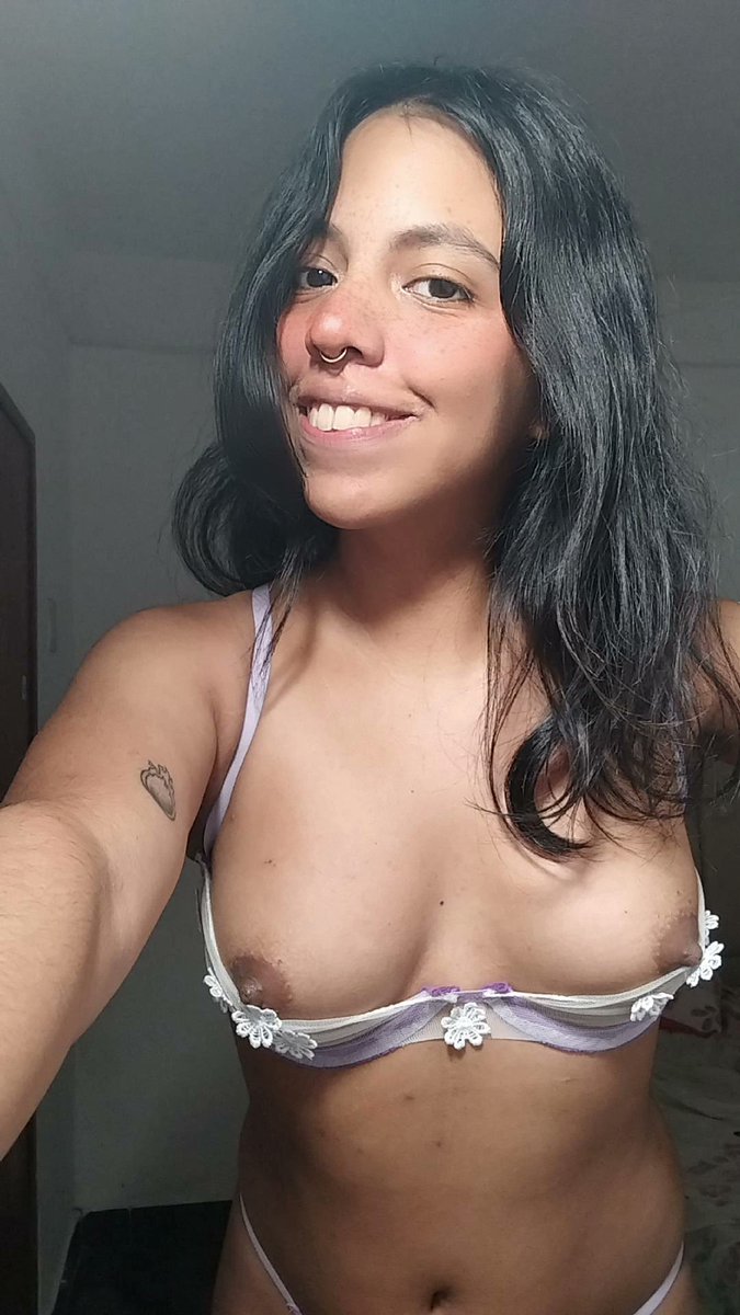 bonnieingarden's tweet photo. my of is free rn 💕 https://t.co/XbfCPM7LE1