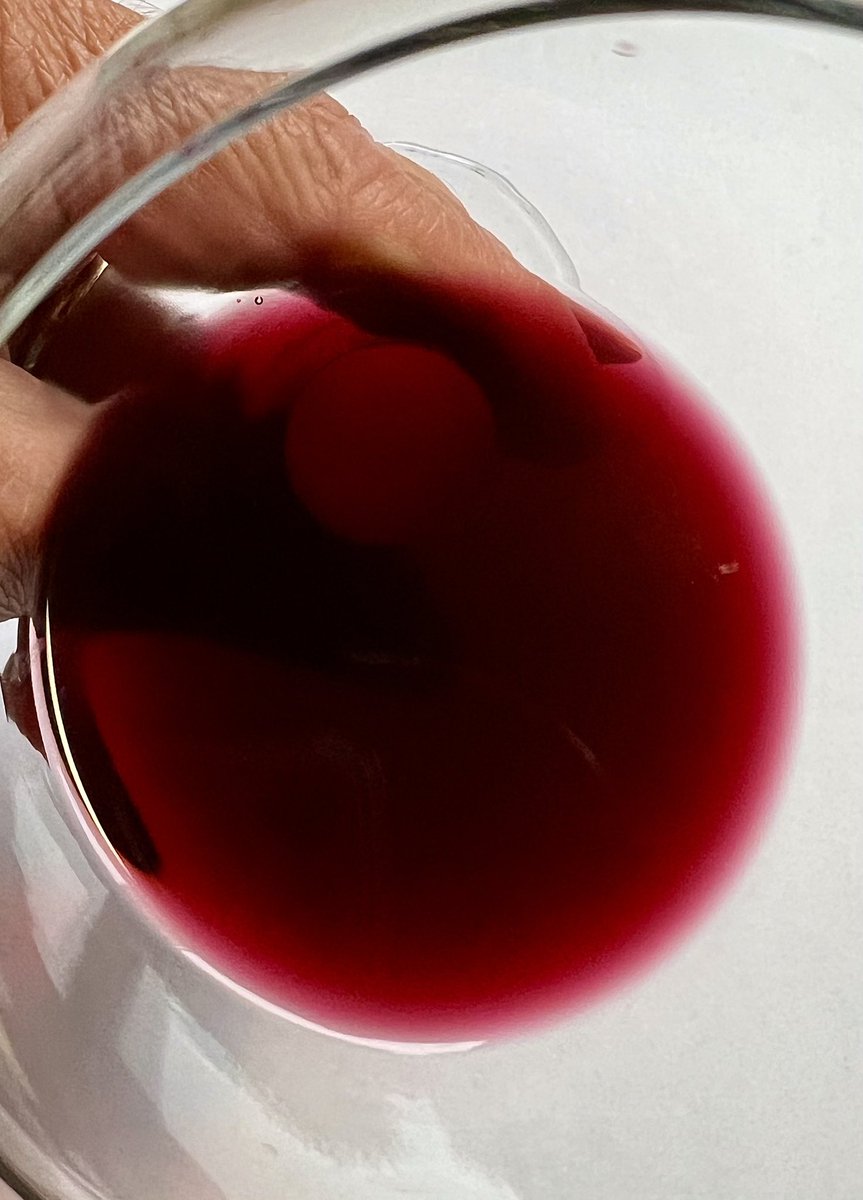 Meiomi Pinot Noir 2021 is one of the most popular mass produced Pinot Noir in the U.S. It is more of a semi dry wine. No sharp edges to this Pinot because of the residual sugar. #wine #lifestyle #Greensburg #winelover #fun #California #Meiomi