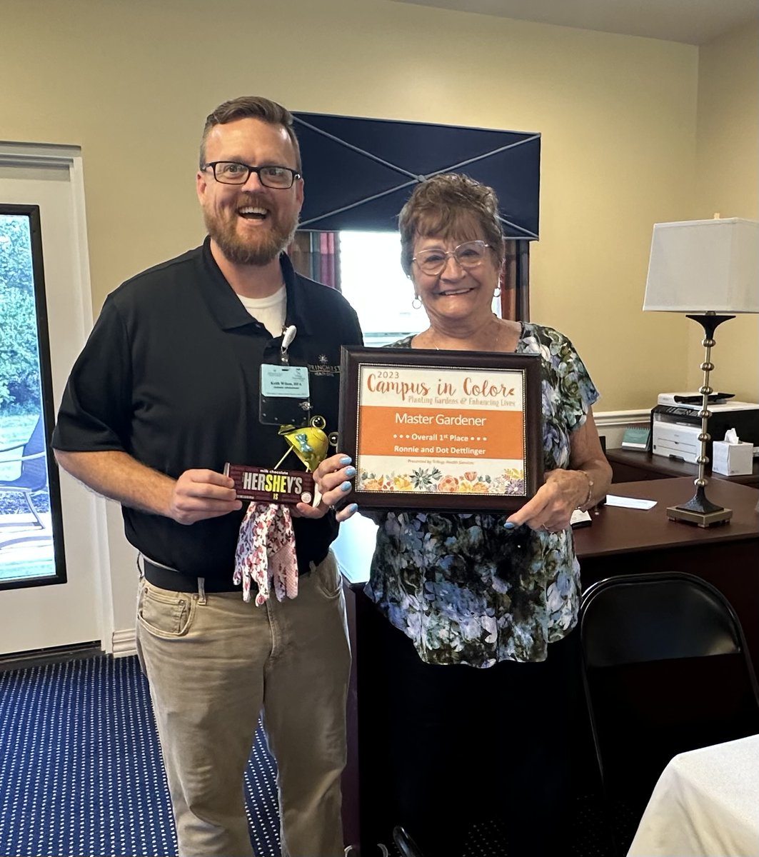 SpringhurstHC's tweet image. Congratulations to the winners of the 2023 Villa Campus in Color!
"Master Gardner" goes to Ronnie and Dot!
And "Blooming Buds" goes to Marisa!
Thank you for helping us make our Villa community beautiful!
#SpringhurstVillaLife