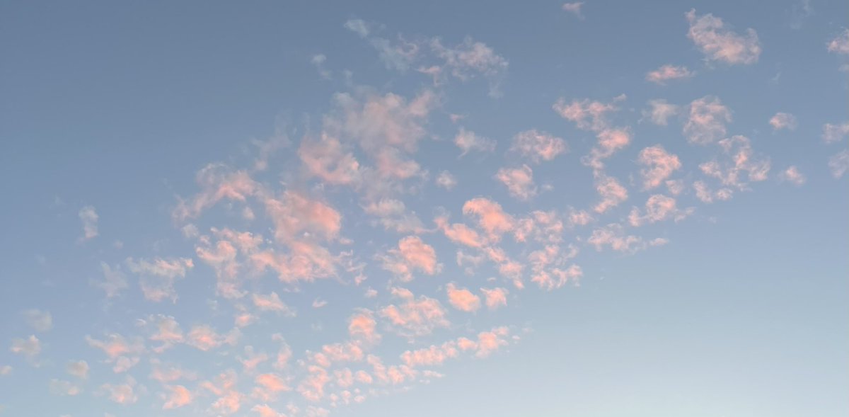 RodwellSam's tweet image. Candy-floss clouds