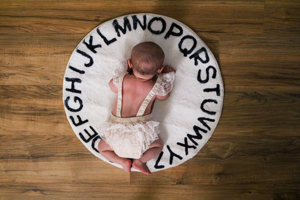 KKsteves's tweet photo. Baby fever. https://t.co/hwmXzygF6z