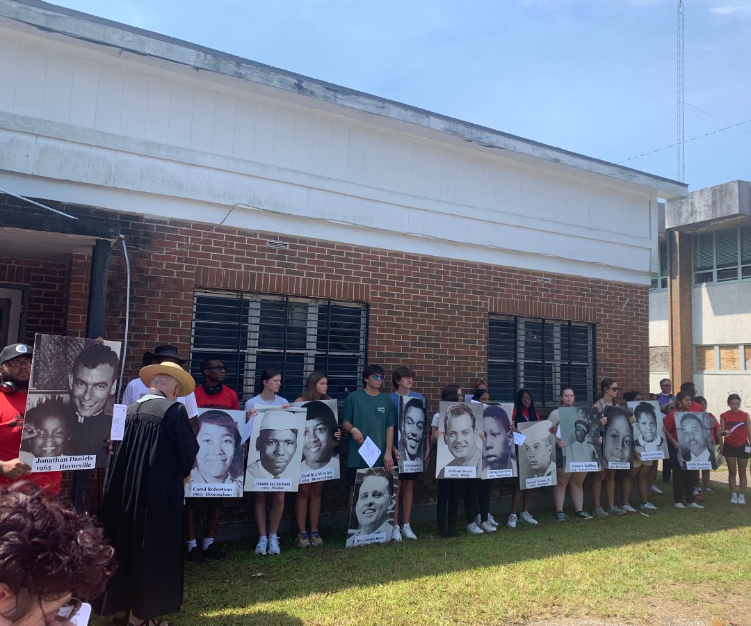 Episcopal Divinity School tweet media