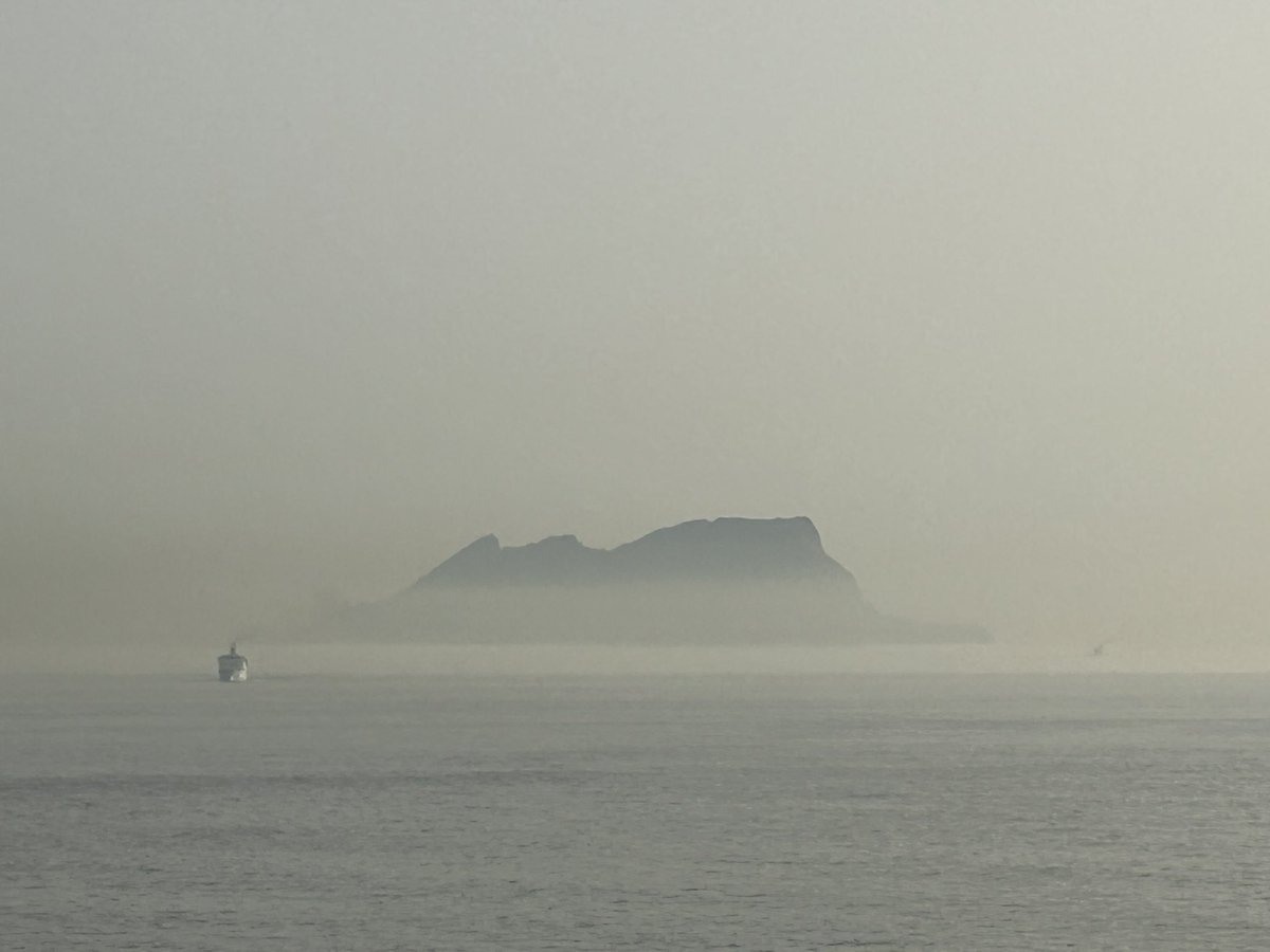 johnjfrench3's tweet photo. Sailing by the Rock @RFATidespring @RFAHeadquarters https://t.co/srJ6g2RnDL