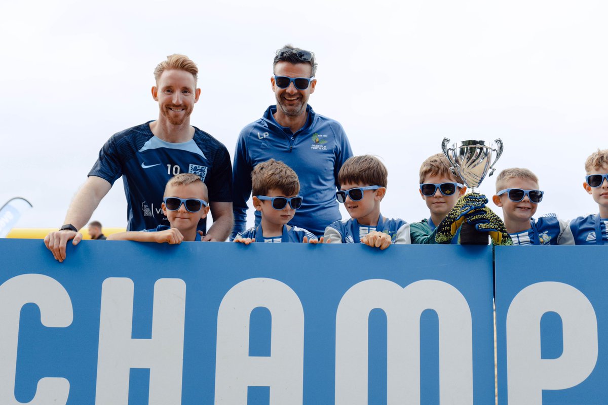 EliteBeachSport's tweet photo. The Magic Merlinโs ๐ง๐ป were a joy to watch ๐ซถ #beachsoccer #youth
#wightwave #beachsports ๐๏ธโฝ๏ธ @IOW_BeachSoccer @EngBeachSoccer @RydeTownCouncil #grassroots https://t.co/oyV3W2gzdW