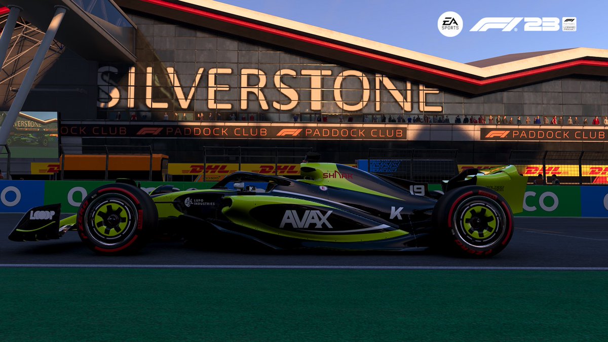 More liveries please where you can change the colour of the wheel covers. 👍. 

This is what I like.
