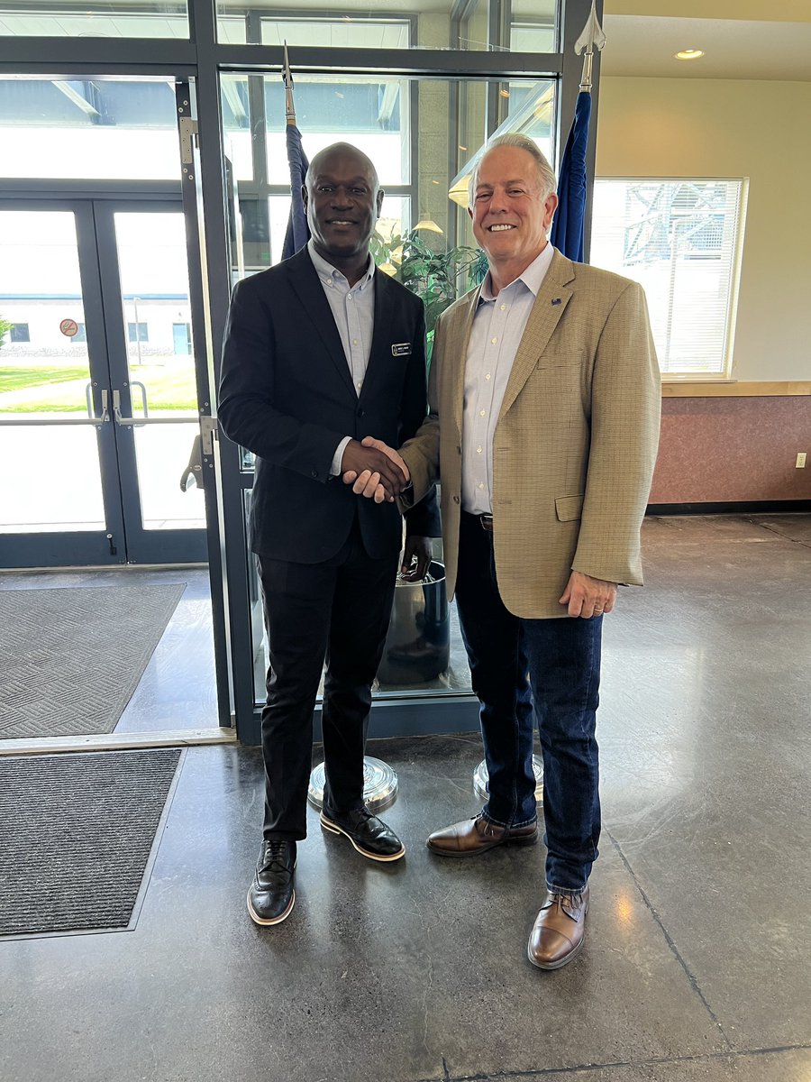 JosephMLombardo's tweet photo. Great to visit with @andre_ponder at the Battle Born Youth Challenge Academy in Carlin. 

This academy provides an outstanding opportunity for Nevada high school students, and I appreciate the effort that @NVNationalGuard and @NevadaReady put into the program. https://t.co/vQAS22hz3R