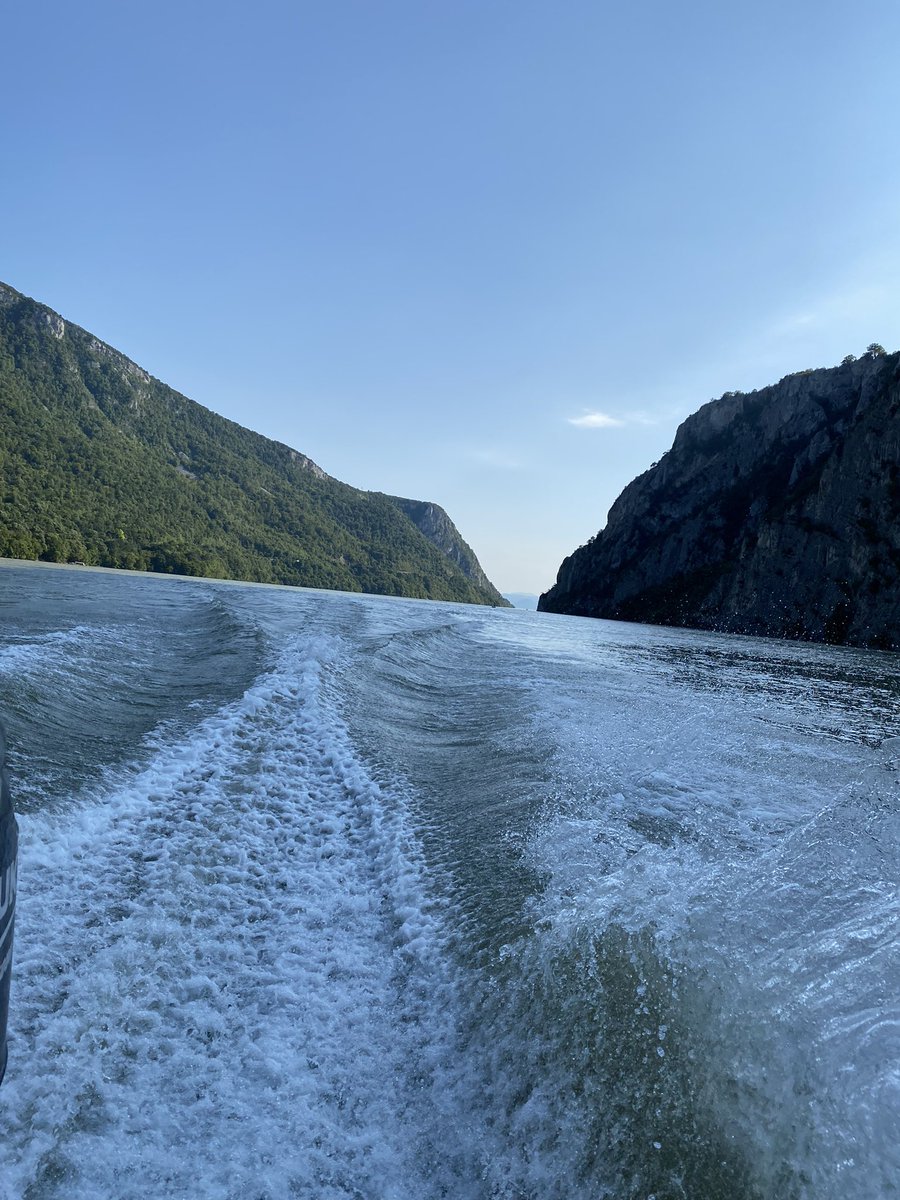 IonutCo's tweet photo. #Romania #Decebal #Dunare #CazaneleMiciMari https://t.co/e4aG7GGIyb