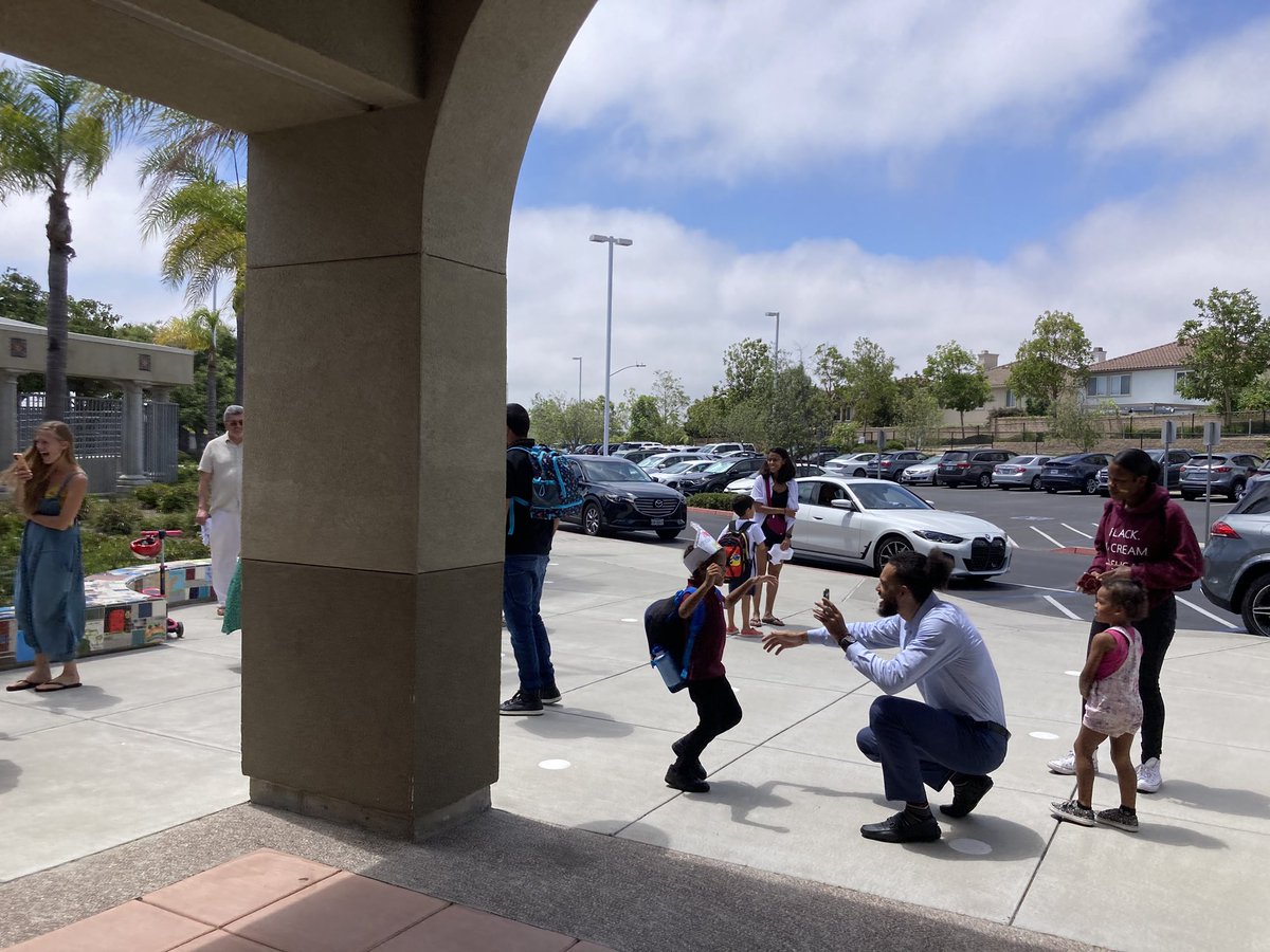 Wonderful first day of Kindergarten 
#sycridge #DMUSD #firstdayofschool2023