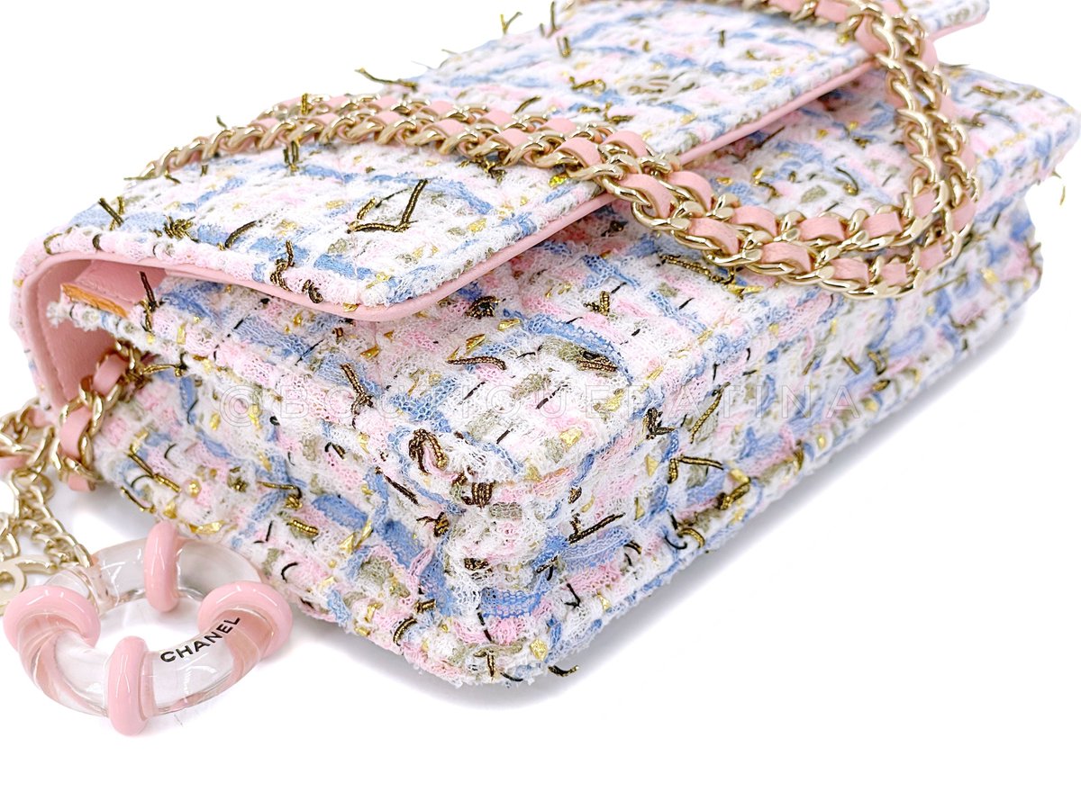 buycous's tweet image. Cuban flair meets sequin glamour! 🌴 Shine bright with the Chanel 17C Green Pink Sequin Coco Cuba Fanny Pack Belt Bum Bag. #CubanStyle #SequinGlam &amp;gt;&amp;gt; smpl.is/7kcu6 &amp;gt;&amp;gt; #vitagrows #vitagrow #CubanChic #SequinLove #FannyPackFashion #BeltBumBag #ChanelCuba #GreenAndPink