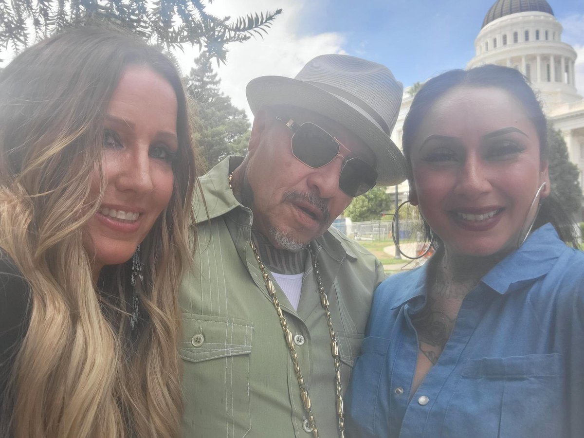 InformedMama209's tweet photo. We met Kid Frost and Daniel outside of the hip hop celebration at the Capitol. If you don’t know Frost , he’s an icon in Chicano 90s and early 2000’s rap. spoke to him about the extreme bills happening right now #AB1078 #AB665 #AB957 #SB596. Everything is guided and once people find out about this extremism, they are enraged. We are excited to partner to bring our communities closer