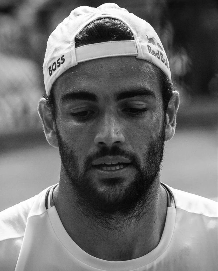 Fa male vedere Matteo #Berrettini così. Io sono sicuro che ha tutto per tornare il campione che abbiamo conosciuto ma il lavoro mentale che deve fare non è semplice. Forza Matteo non mollare. 
💪🔥
#CincyTennis