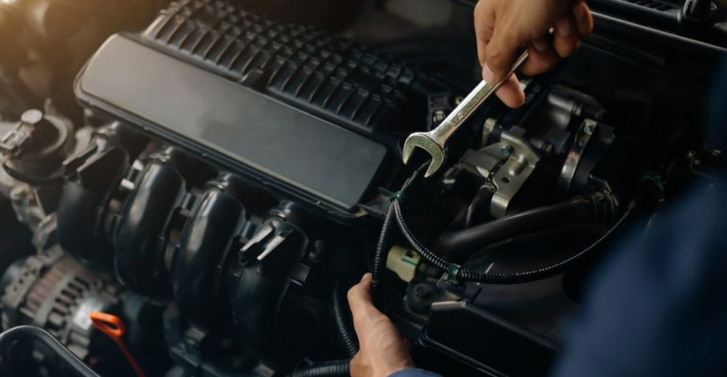 FamilyCJDR's tweet photo. 📷 Ready to get your car serviced this season? 📷 Look no further! Our online scheduling tool makes it super easy to get your vehicle ready for the road.  Schedule your service appointment online here: https://t.co/qeTIpALXbA
#WednesdayWisdom #ServiceUpdate #ServiceLocal https://t.co/bAm6aR2ZBl
