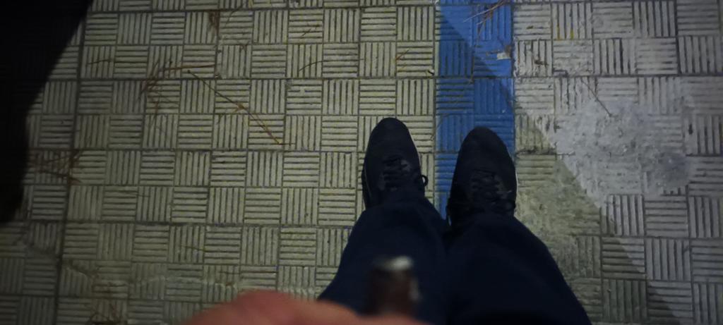 Buon ferragosto in anticipo popolo di tw,Lorenzo sta lavorando per un turno di lavoro notturno, mo arriva le 6❤️
