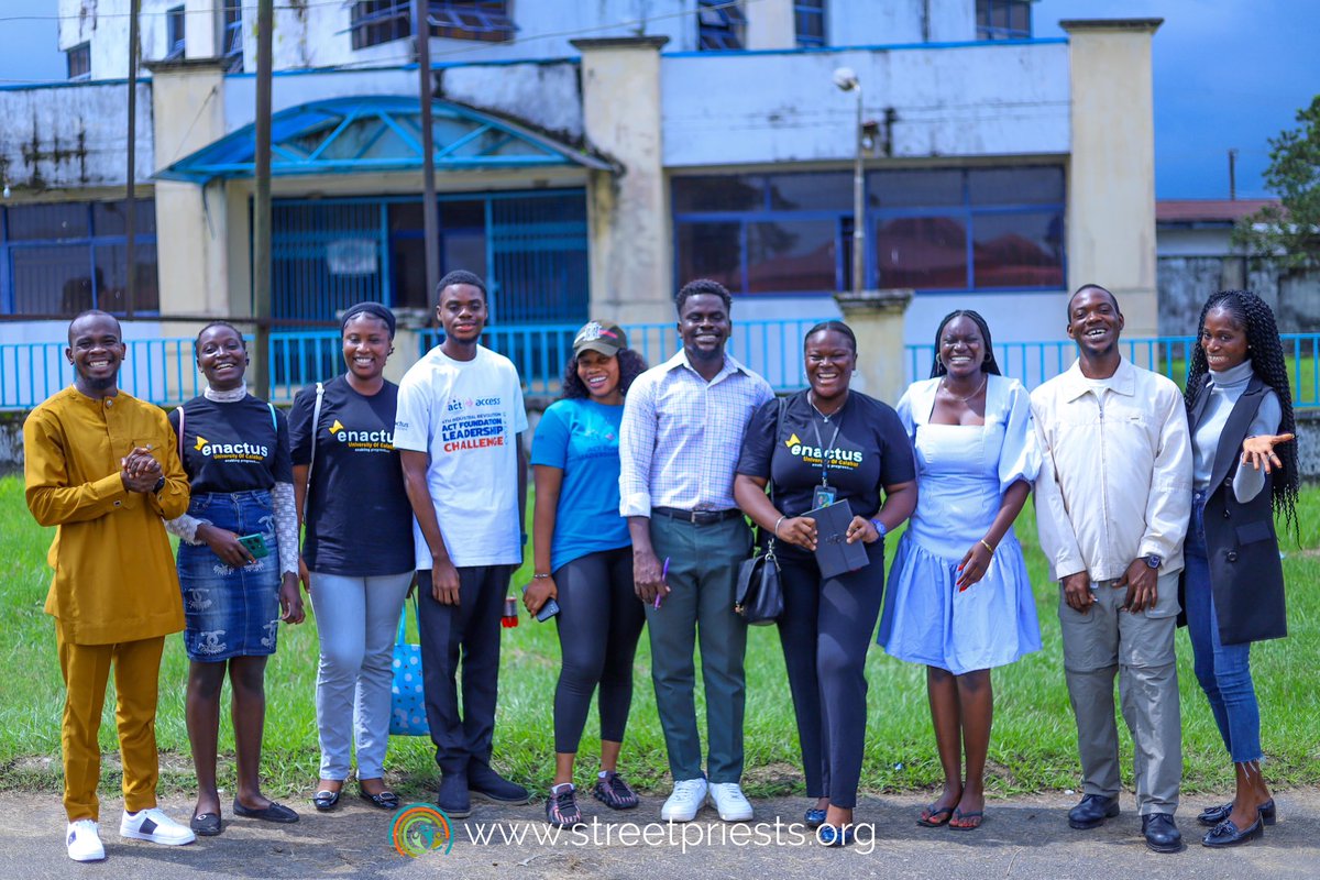 StreetPriests's tweet photo. We are building a community of young individuals passionate about growth and dedicated to creating long lasting impact in our society❤️. 

Shoutout to our community ❤️.

#iyd2023 #iyd #community https://t.co/7gO7t05Vkl