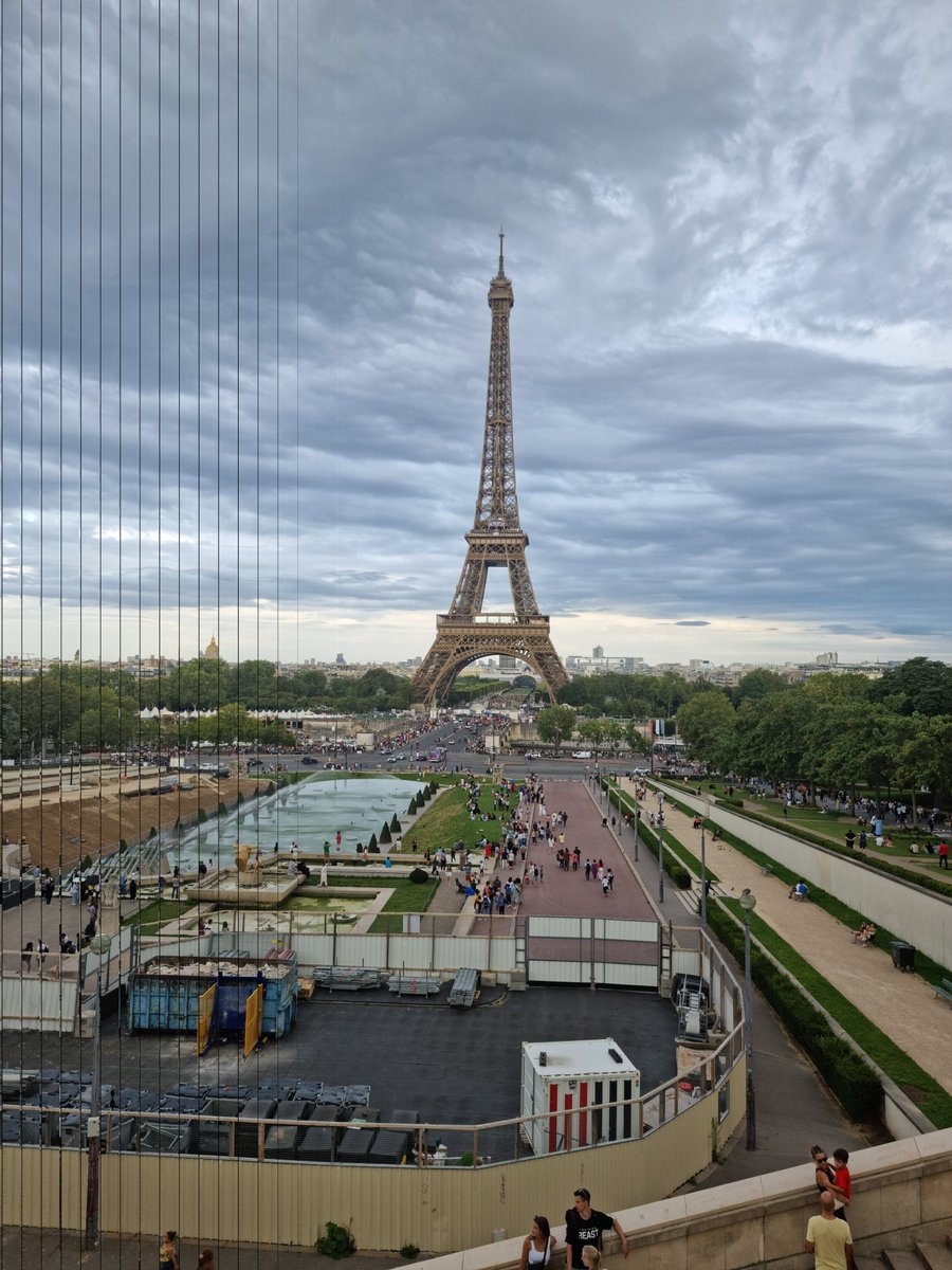 Khayalona's tweet image. &quot;Mesmerized by the elegance of the Eiffel Tower today! 🗼✨ #EiffelMagic #ParisAdventures&quot;