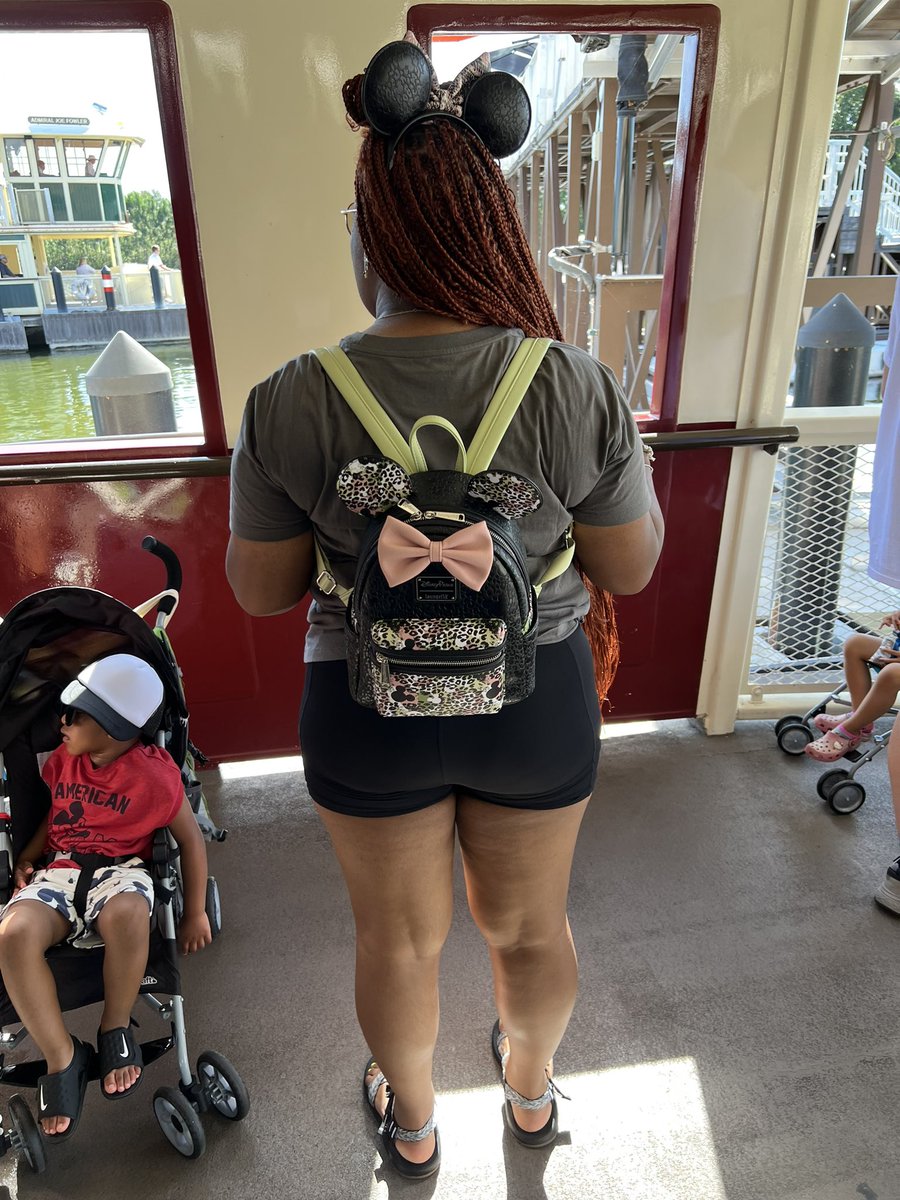 eazsy_e's tweet photo. Disney Dump. 🫶🏽 #MakingMagicalMoments #MagicKingdom https://t.co/QRoBuJNvew