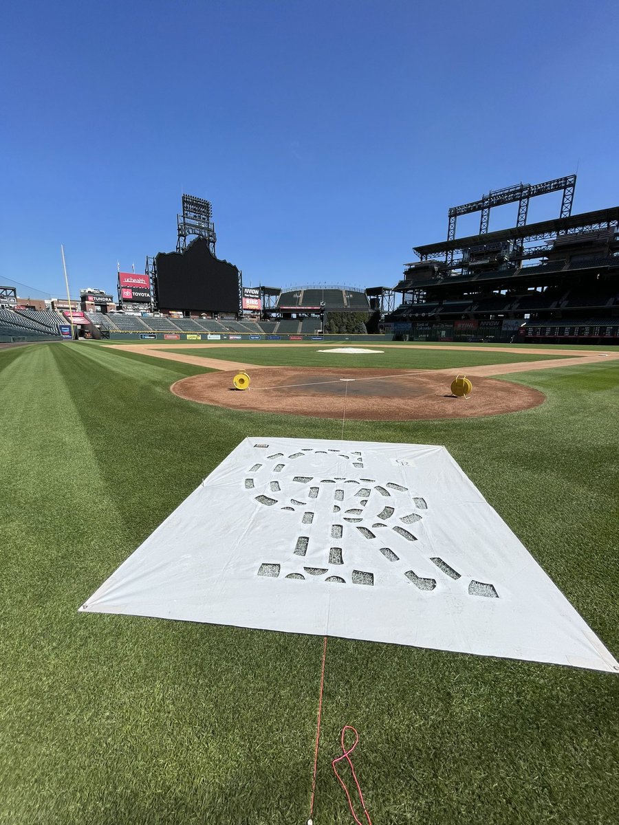 CREEDY95's tweet photo. Long road trip means CR needs to be stenciled again. #rockies #homestand #schoolofRaz #MLB #paintdays https://t.co/sFHnIpTM3t