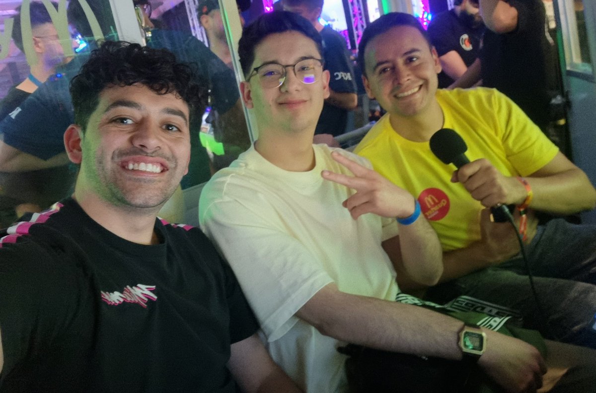 BSampieri's tweet photo. AHORA

Transmitimos el Showmatch de @Eternals_Gaming vs. @LeviatanGG en la Quarter League de @McDonalds_Cl en el Twitch de @festigame junto al @trovadordelgol_ y @sadvel1.

¡Te esperamos!

https://t.co/XIgJyp7Zp5 https://t.co/7NmmUgufHv