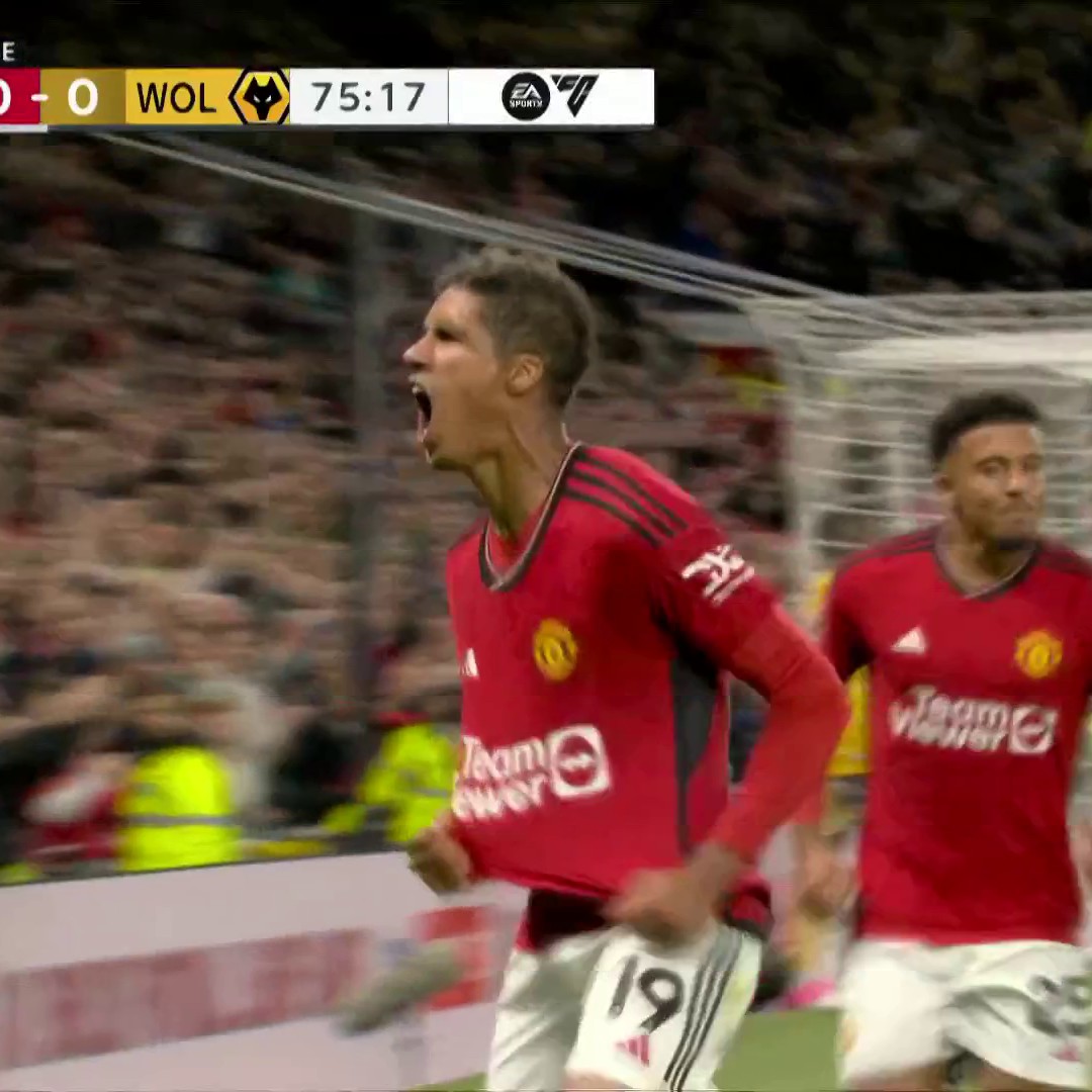 Raphael Varane gives Manchester United the lead and Old Trafford goes WILD! 🔥 #MUFC📺: @USANetwork”