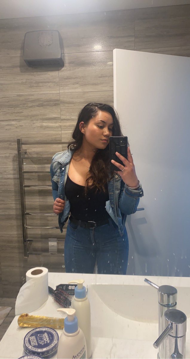 MWilliams018's tweet photo. Double denim, double the trouble 😏 https://t.co/ZF8iqsp0IB