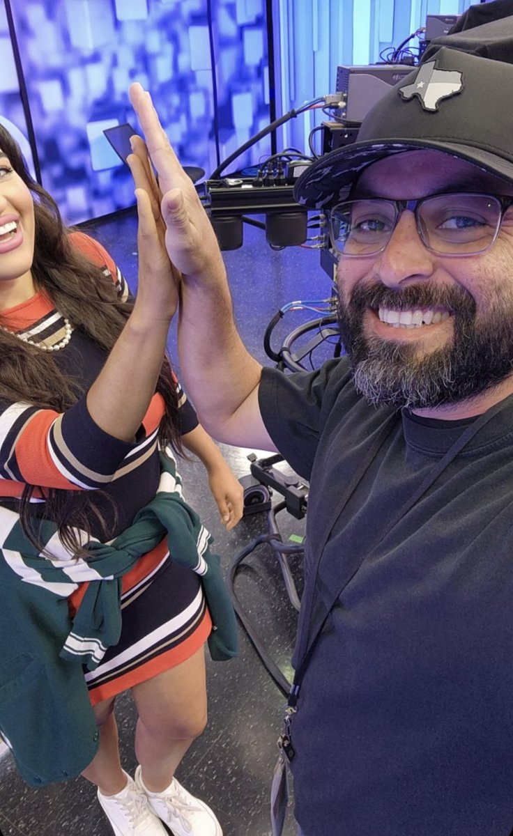 DanielleBandaTV's tweet photo. After 4 years working together, my film partner #MadeFilms has left the TV station for a new career journey!
I wish him all the best, knowing we’ll always be a TV family 🎥🎞️📺
#TvHost #ExecutiveProducer #DanielleBandaTV #LifestyleShow #EntertainmentTV #DanBanFam https://t.co/TBQs0NeBbf