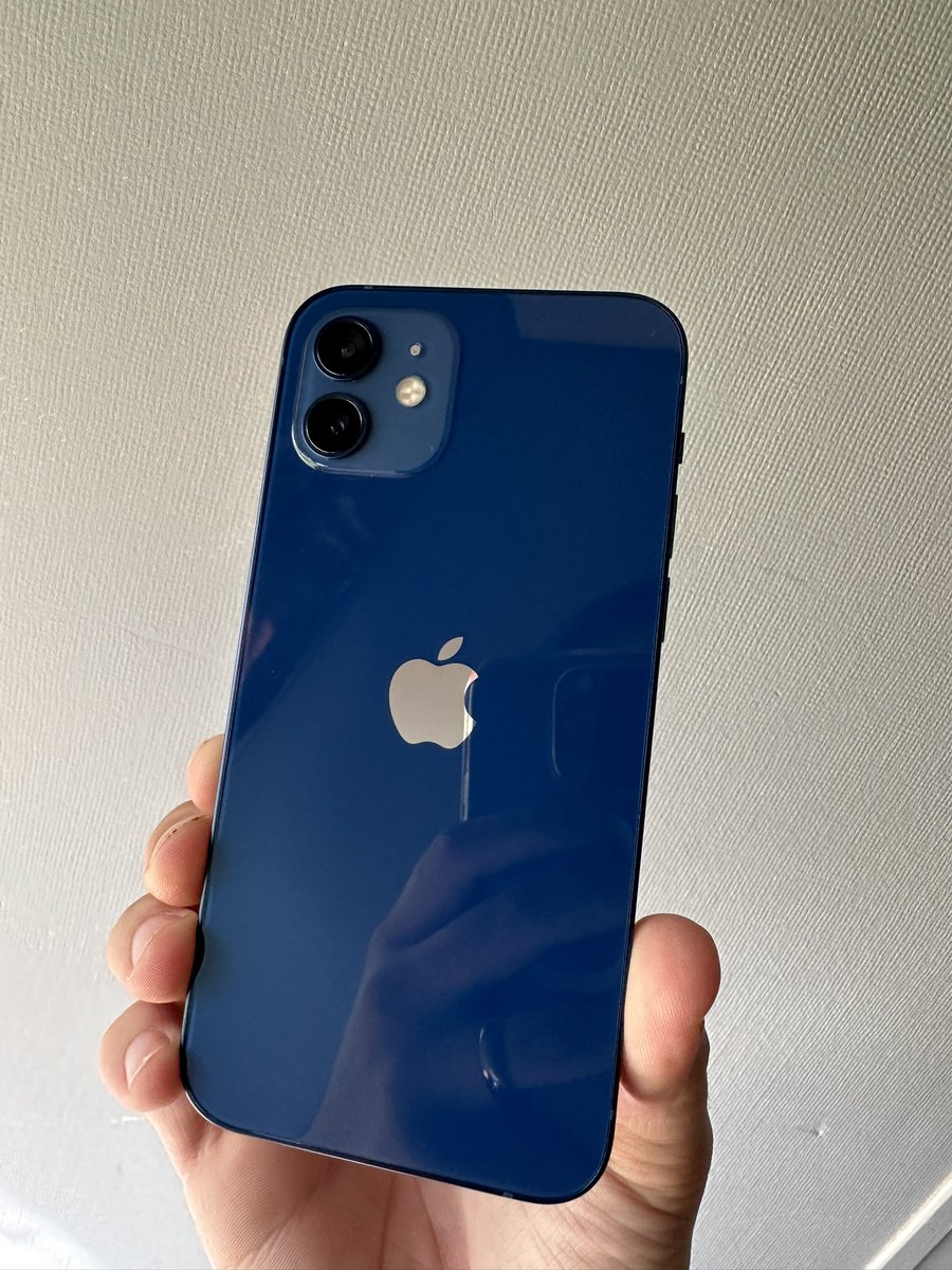 ThatGuyRob096's tweet image. Needed a second phone for my job so I got a iPhone 12 today. And this phone literally came with iOS 15.6.1 super surprised. Not sure if I want to update it lol. Beautiful color too. #iPhone12 #Apple #ios15
