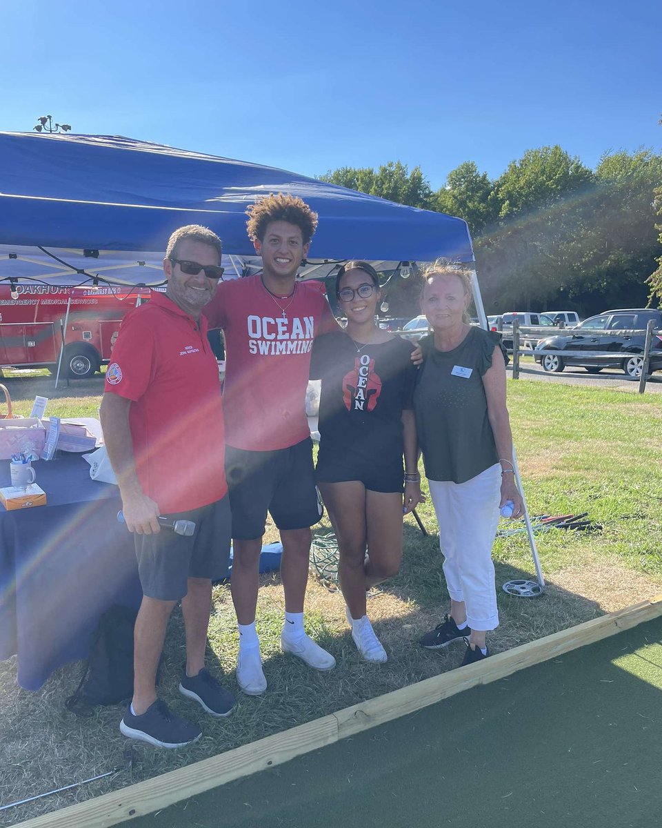 SpartanSofBF's tweet photo. Our officers had a great time volunteering for the Chamber of Commerce’s putting golf ⛳️! They communicated with residents about upcoming events and the benefits the Chamber has to offer. We are looking forward to what SSoBF has to offer this school year! https://t.co/mWNF27HlOI