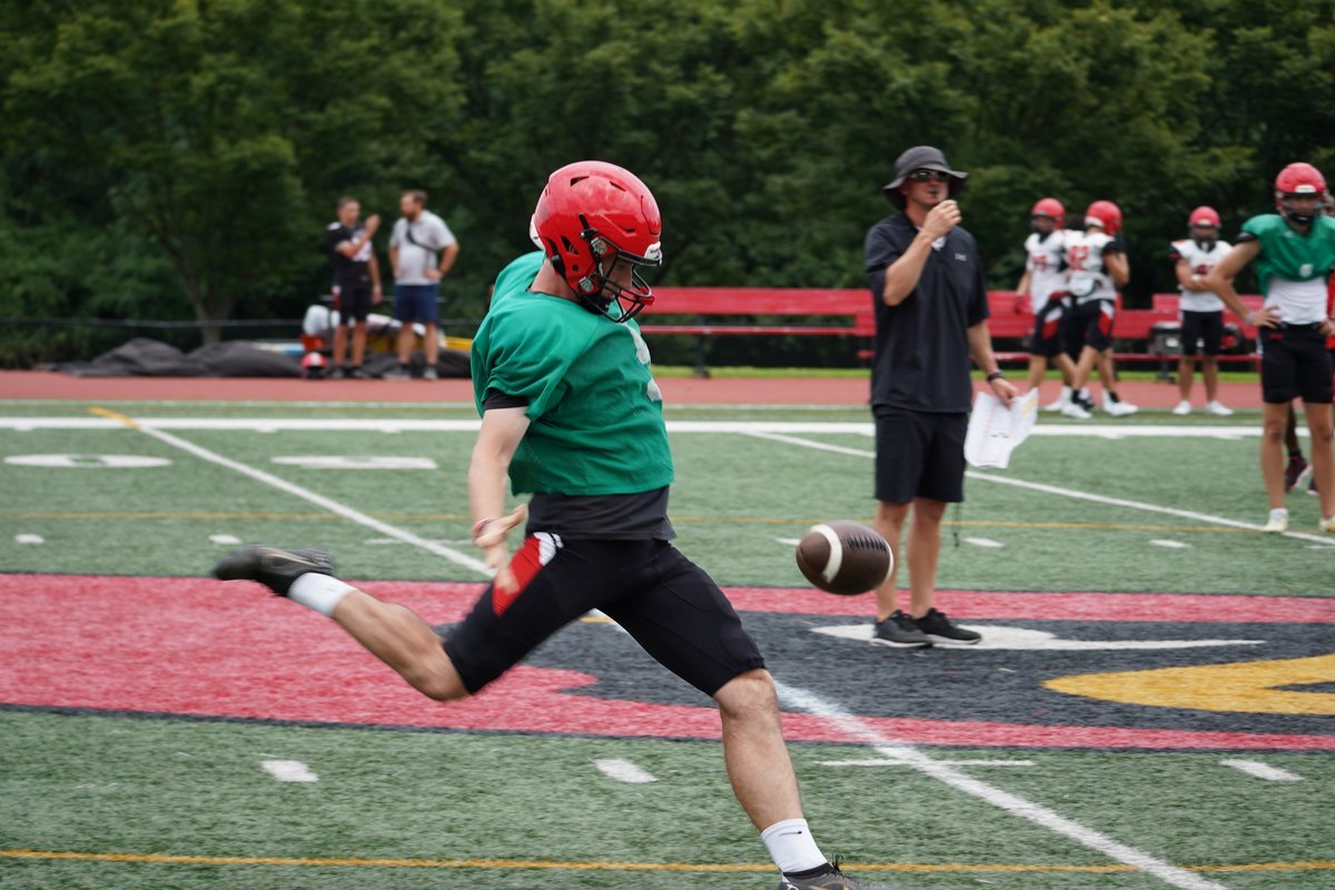CatholicU_Cards's tweet photo. . @catholicu_fb broke out the pads for practice today! Five days from the first scrimmage of the 2023 season!

#ThisIsCatholicU #d3fb https://t.co/kkYsUshQuN