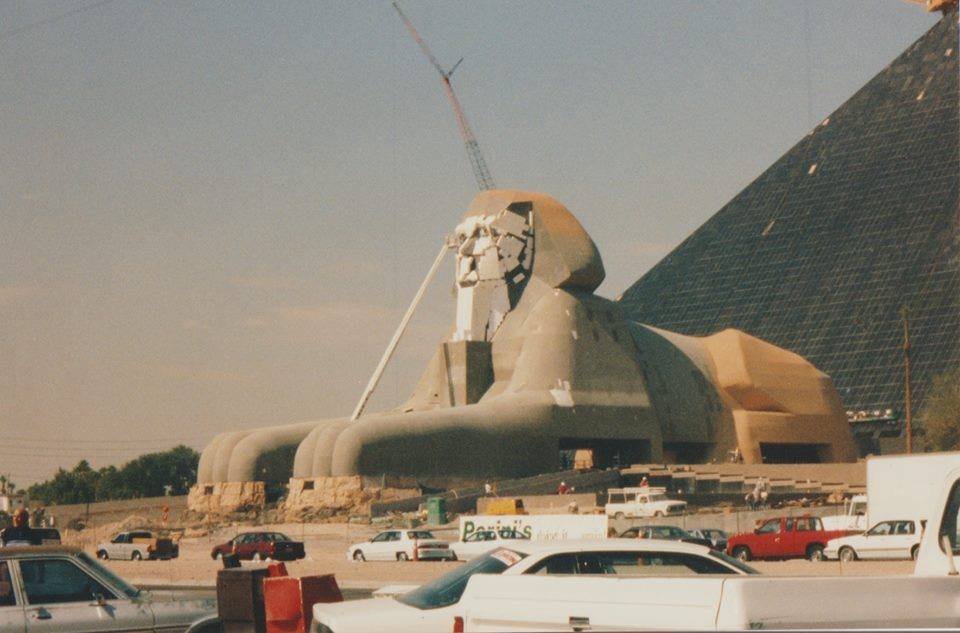 summacorp's tweet image. Construction on the Strip, August 1993