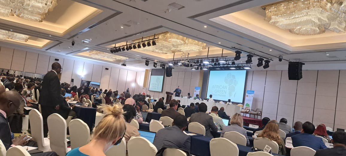BioVisionAfric3's tweet photo. Day1
UNEP Major Groups experts shaping the conversation for a sustainable future! Exciting dialogues unveiled for the 19th Session of AMCEN, driving positive change and environmental action.#UNEP #AMCEN19 #Sustainability
@GAIAnoburn @UNEP_Africa @anaw_africa @UNEP @andersen_inger https://t.co/jE5XTvENzP