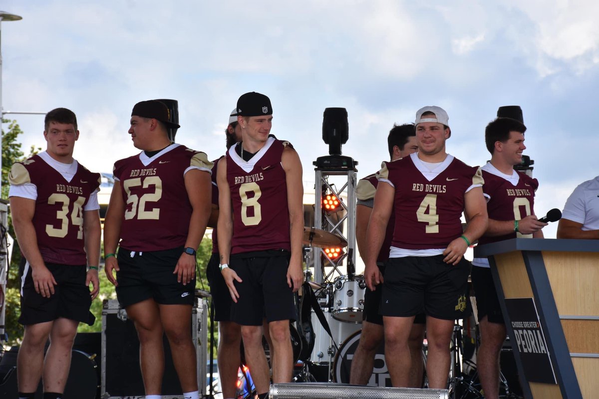 EurekaRedDevils's tweet photo. ICMYI: @ECRDFootball coach Kurt Barth and the Red Devils represented Eureka College at the Greater Peoria Tailgater event today, partnering with ESPN Chicago and Chicago Bears Network to bring the Greater Peoria area together. https://t.co/v3l5j7QS8c