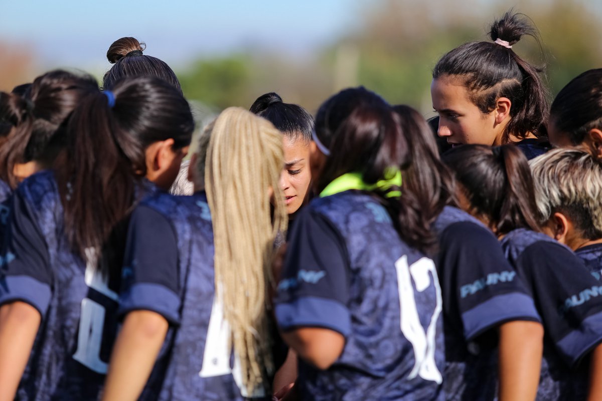 BelgranoFem's tweet photo. 🥇Finalizados los torneos, las 4 mejores clasificadas en cada uno pasan a semifinales y final para definir a las campeonas 2023 de cada categoría.

¡Vamos con todo, piratas! https://t.co/jgLUy3qAyS