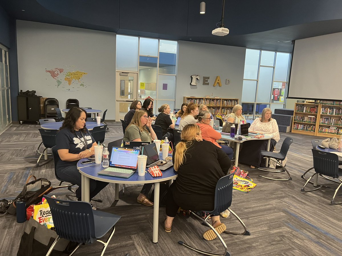 Amanda Hunt she/her  tweet media