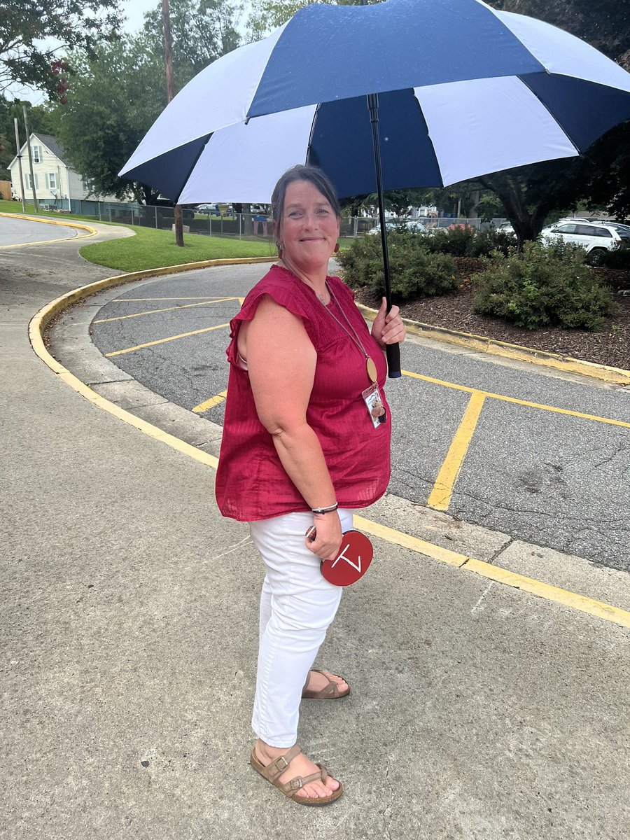 cbbpayne's tweet image. Today was a great #MAfirstday at #theBHT! These Bear cubs make #MACSawesome!