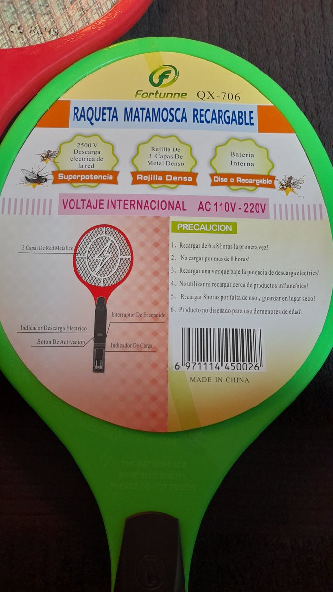 Raqueta mata moscas
- Recargable con batería interna
- Rejilla de 3 capas de metal 
- Peso 208 gr
- Valor: 8$

📲 msg al DM 

#Caracas #Brutal #Ecuador #telegram