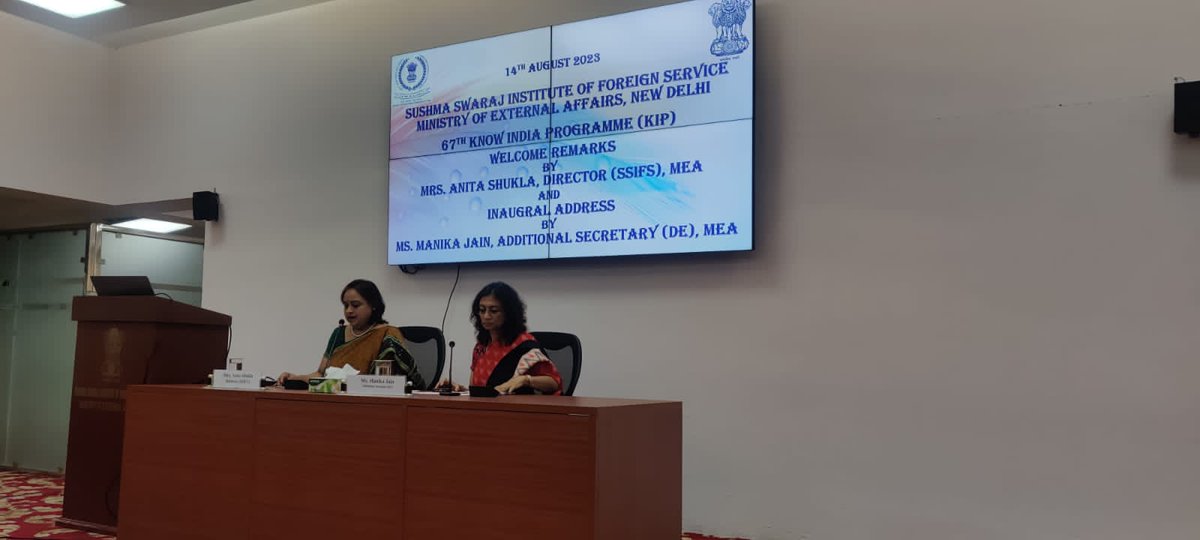 diaspora_india's tweet photo. Orientation Programme for the participants of 67th #KnowIndiaProgramme at Sushma Swaraj Institute of Foreign Service.
@MOS_MEA @SecretaryCPVOIA #67kip #67Maharashtra #diaspora #diasporadiv https://t.co/o8muw9Bz5p